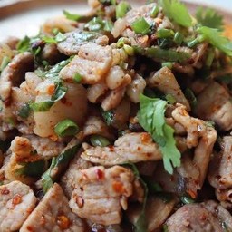 ข้าวหมูหยำส้ม