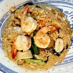 ข้าวผัดรถไฟ กุ้ง, หมึก, ทะเล