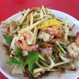 ยำมะม่วงกุ้งสดปลาร้า