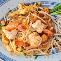 ผัดไทยกุ้งสด