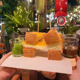 ขนมปังปิ้งแล้วแต่เธอ