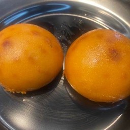 ซาลาเปาไข่่เค็มลาวาทอด