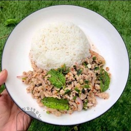 ข้างหน้าลาบหมู  ราดข้าว