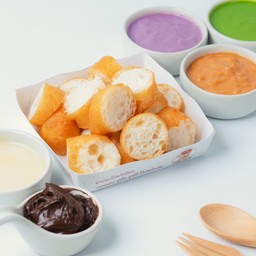 ปาท่องโก๋ชุดพร้อมทานราดดิป