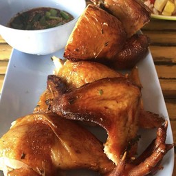 ไก่อบโอ่งมังกร (ครึ่งตัว)