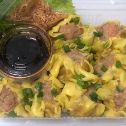 จีบหมูต้มคำโต