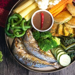 น้ำพริกปลาทูผักรวม