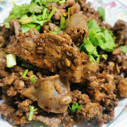 ลาบหมูคั่ว