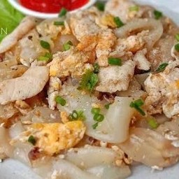 ก๋วยเตี๋ยวคั่วหมู