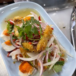 ยำไข่เค็ม+ปลาสลิด