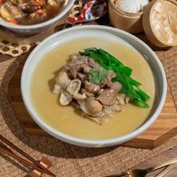 K11. ราดหน้าเนื้อ