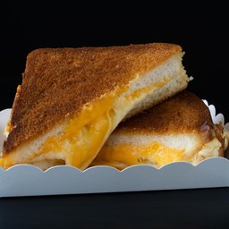 Grilled Cheese แซนวิชชีสย่าง