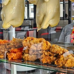 ข้าวมันไก่มุกดาระยอง 01 ตลาดมั่งมีมาร์เก็ต ปั้มบางจาก ทับมา