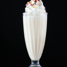 Vanilla Milkshake วานิลลา มิลค์เชค