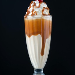 Salted Caramel Milkshake ซอล์ทเท็ด คาราเมล มิลค์เชค