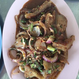 น้ำตกหมู