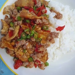 ครัวพี่จั้กเกี้ยม อาหารตามสั่ง ส้มตำ ยำแซ่บ