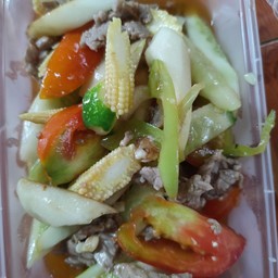 ผัดเปรี้ยวหวานหมูราดข้าว