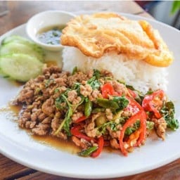 กะเพราปังปัง(ตามสั่งจุกๆ) จรัญสนิทวงศ์5