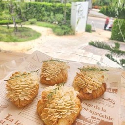 ครัวซองอัลมอนด์