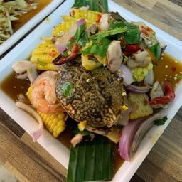 ยำข้าวโพดทะเล