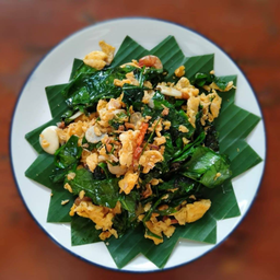 ใบเหลียงผัดใข่