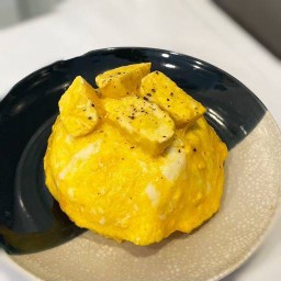 ข้าวไข่ข้นเต้าหู้ชีส