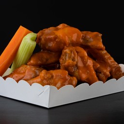 Buffalo Chicken Wings ปีกไก่ทอดเมืองบัฟฟาโล่