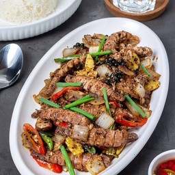 กั่งเนื้อผัดพริกไทยดำ