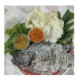 ปลาเผาเล็ก 2 ตัว