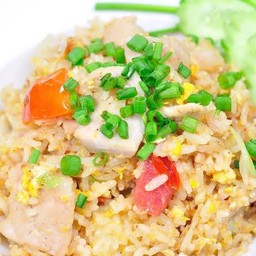 ข้าวผัด ปลาหมึก