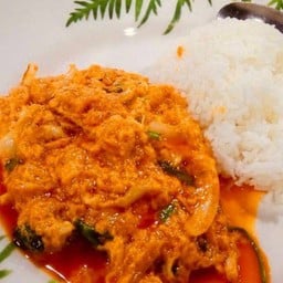 ข้าวราดผัดผงกะหรี่ปู