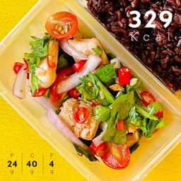 ยำอกไก่นุ่ม (329 Kcal)