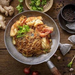 กุ้งอบวุ้นเส้น
