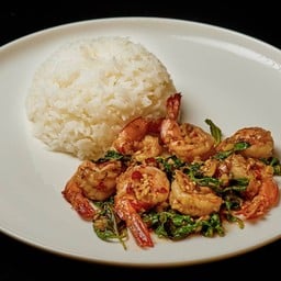 ข้าวกะเพรากุ้ง