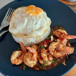 ไข่ใหญ่ ก๋วยเตี๋ยวต้มยำ (หมู่บ้าน villaggio)