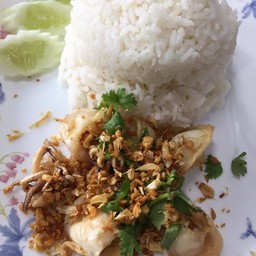 ข้าวหมึกกระเทียม