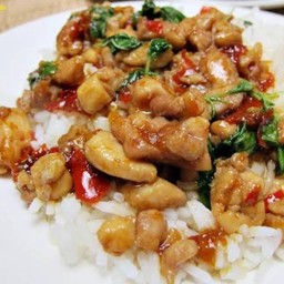 ข้าวราดกระเพราไก่