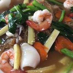 ราดหน้าทะเล