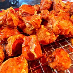 จ๊อปูจักรภัทร หมู่บ้านโกลเด้นทาวน์รามอินทรา-คู้บอน