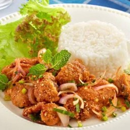 ข้าวยำไก่แซ่บ