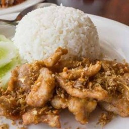 ไก่ทอดกระเทียม