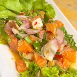 ยำแซลม่อน