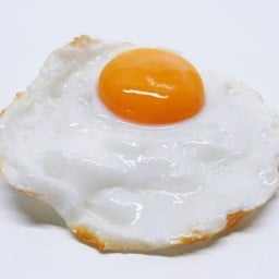 ล้านเรา-กะเพราหรอย ข้าวกะเพรา มาม่าเกาหลี เส้นหมี่ไก่ฉีก เกี๊ยวน้ำ อาหารตามสั่ง