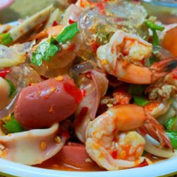ยำเส้นแก้วรวมมิตร