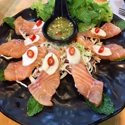 แซลมอนแช่น้ำปลา