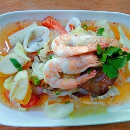 ยำยำแซ่บ