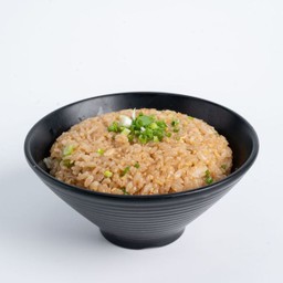 1303 ข้าวผัดกระเทียมใส่ไข่
