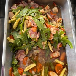 ข้าวแกงใต้ นายแม่ภรณ์