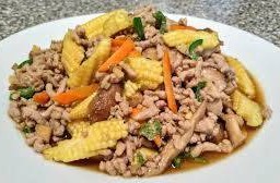 หมูสับผัดข้าวโพดอ่อน